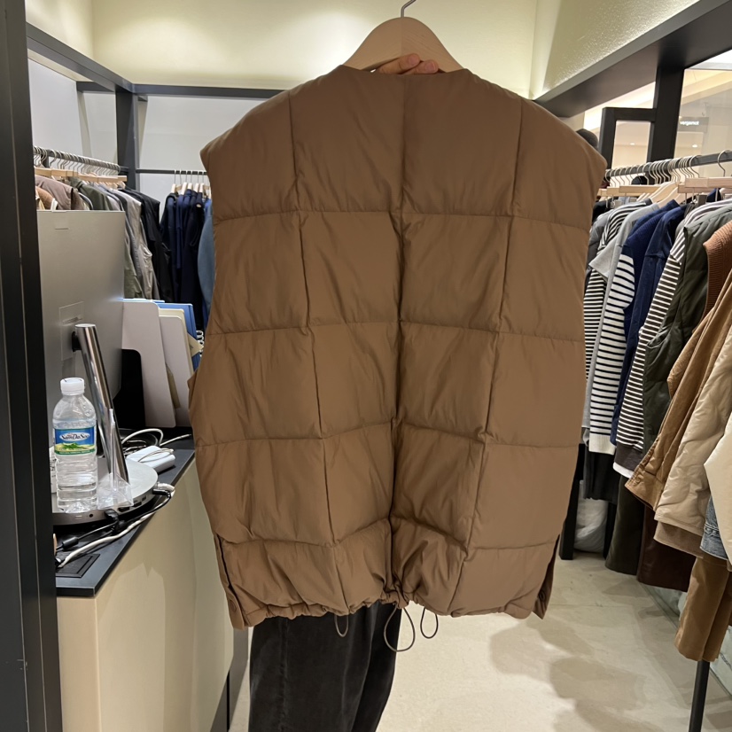 SELF SERVICE東大門㊣代購女裝新品職業人氣時尚馬甲不含圍巾SELF SERVICE馬甲