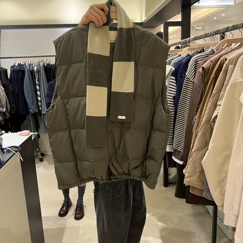 SELF SERVICE東大門㊣代購女裝新品職業人氣時尚馬甲不含圍巾SELF SERVICE馬甲圖色2