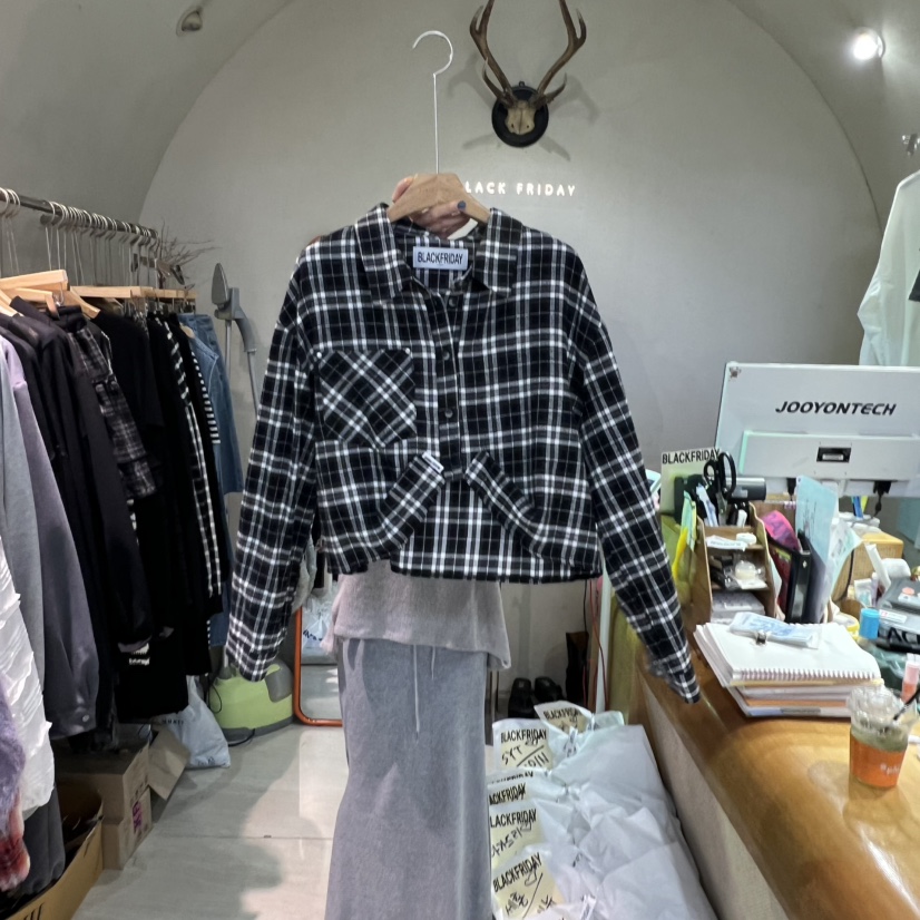 BLACKFRIDAY東大門㊣實拍女士新品熱賣時尚25秋冬襯衫蕾絲衫BLACK FRIDAY襯衫/蕾絲衫