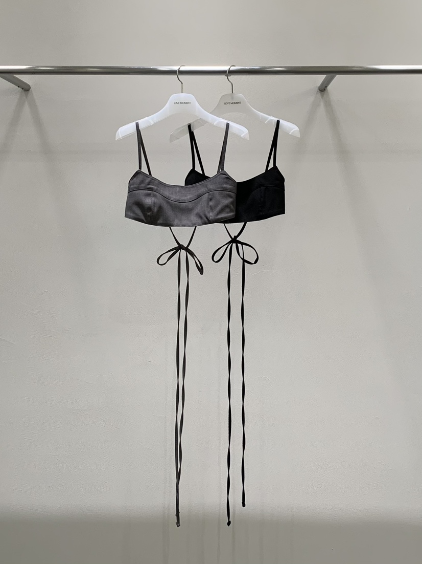 LOVE MOMENT東大門㊣直郵女裝新品人氣時尚真品熱賣吊帶背心LOVE MOMENT吊帶/背心