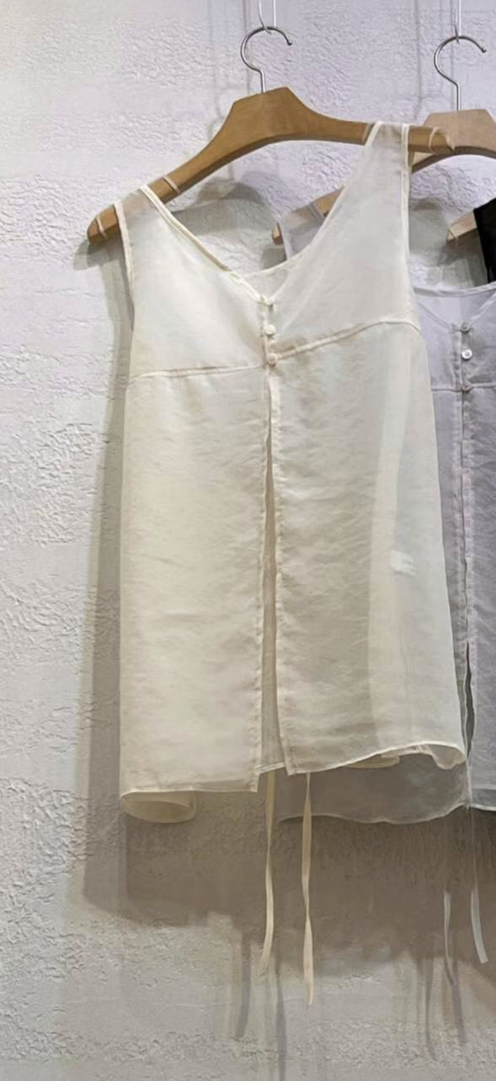 J ME東大門㊣實拍女裝新品人氣真品推薦職業熱賣休閑吊帶背心J ME吊帶/背心