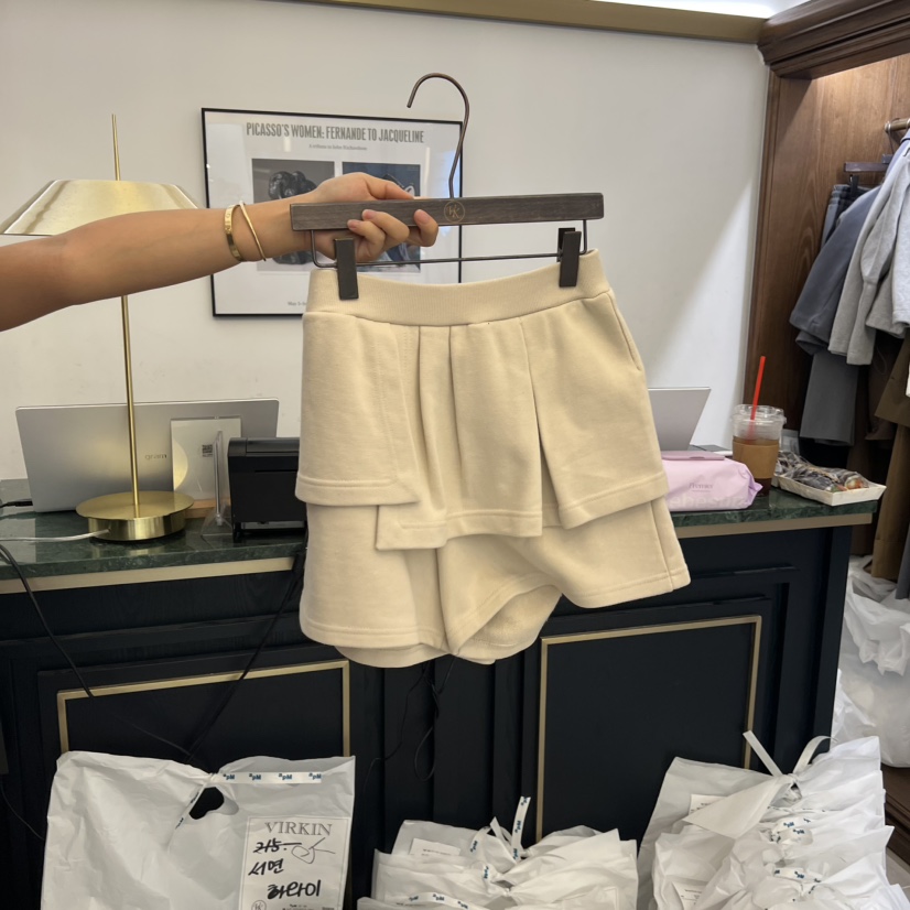 VIRKIN東大門㊣代購女士新品職業熱賣25秋冬人氣休閑短褲開衩VIRKIN短褲圖色2