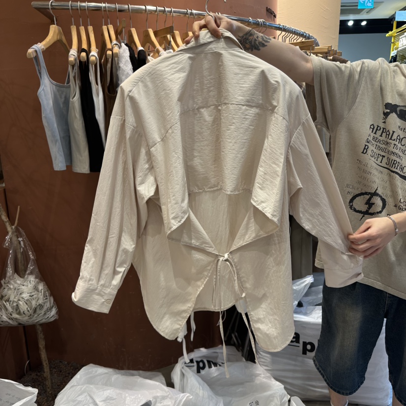 MIENNE韓國直郵㊣女士新款25秋冬真品時尚熱賣職業襯衫蕾絲衫MIENNE襯衫/蕾絲衫