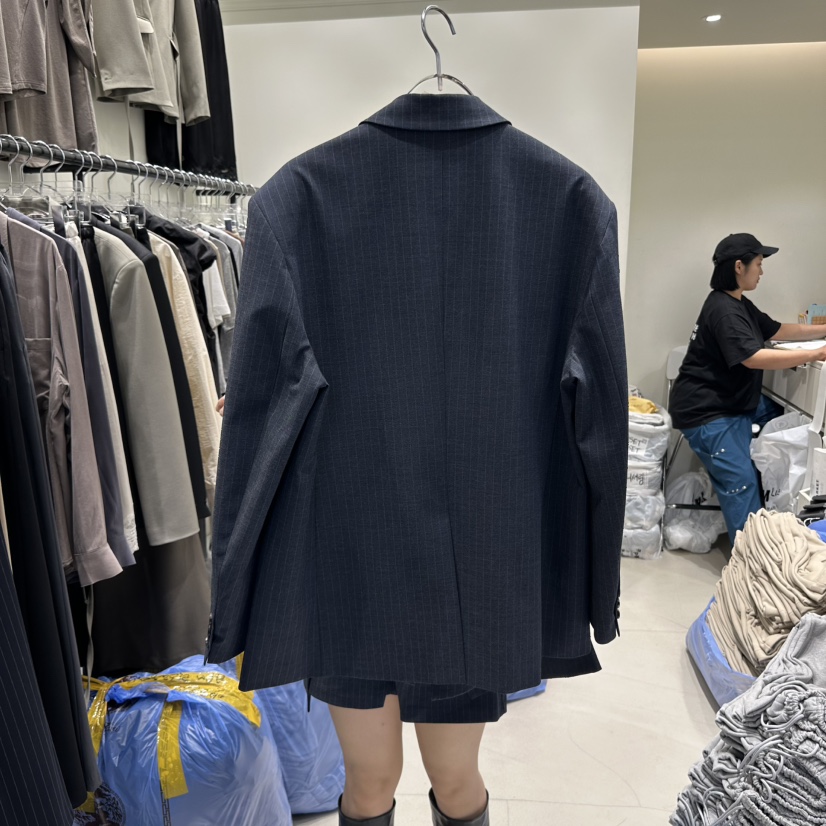 AT THE END東大門㊣直郵女士新品熱賣職業時尚休閑25秋冬夾克AT THE END夾克