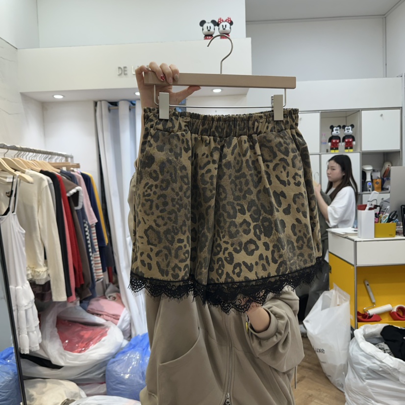 DE LINE韓國直郵㊣女裝新款真品熱賣職業推薦人氣休閑短褲DE LINE短褲圖色2