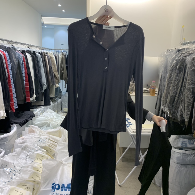 OATMEAL東大門㊣實拍女裝新品熱賣休閑真品時尚推薦長袖T恤OATMEAL長袖T恤圖色2