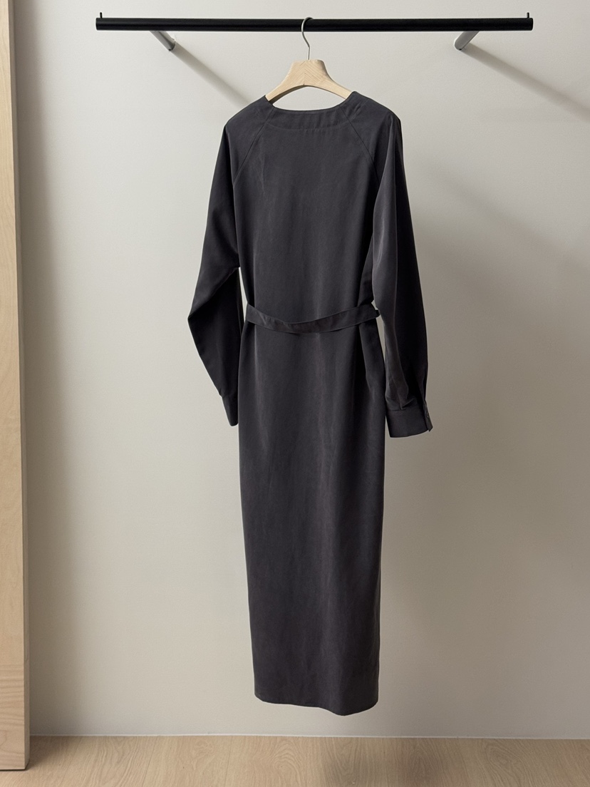 LONG PEAK東大門㊣直郵女士新品真品25秋冬職業連衣裙含腰帶LONG PEAK連衣裙