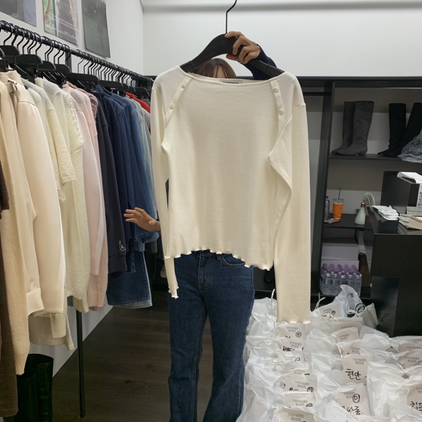 UNANSWERED-MYSTERY東大門㊣直郵女士新品推薦熱賣長袖T恤UNANSWERED/MYSTERY長袖T恤