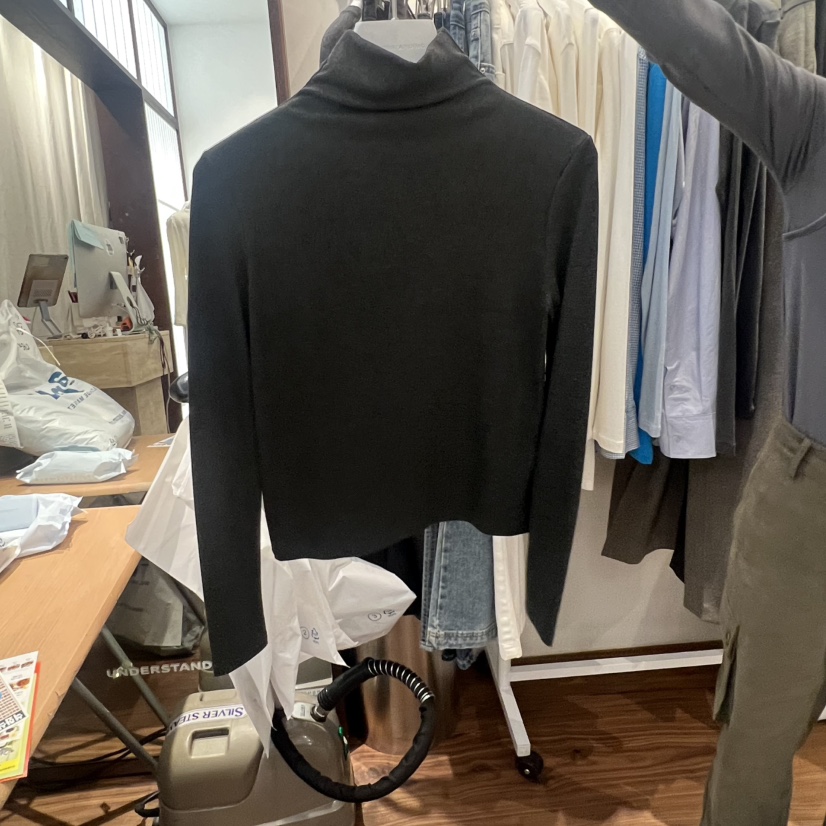 UNDERSTANDING東大門㊣實拍女裝新品25秋冬熱賣人氣長袖T恤UNDERSTANDING長袖T恤圖色2