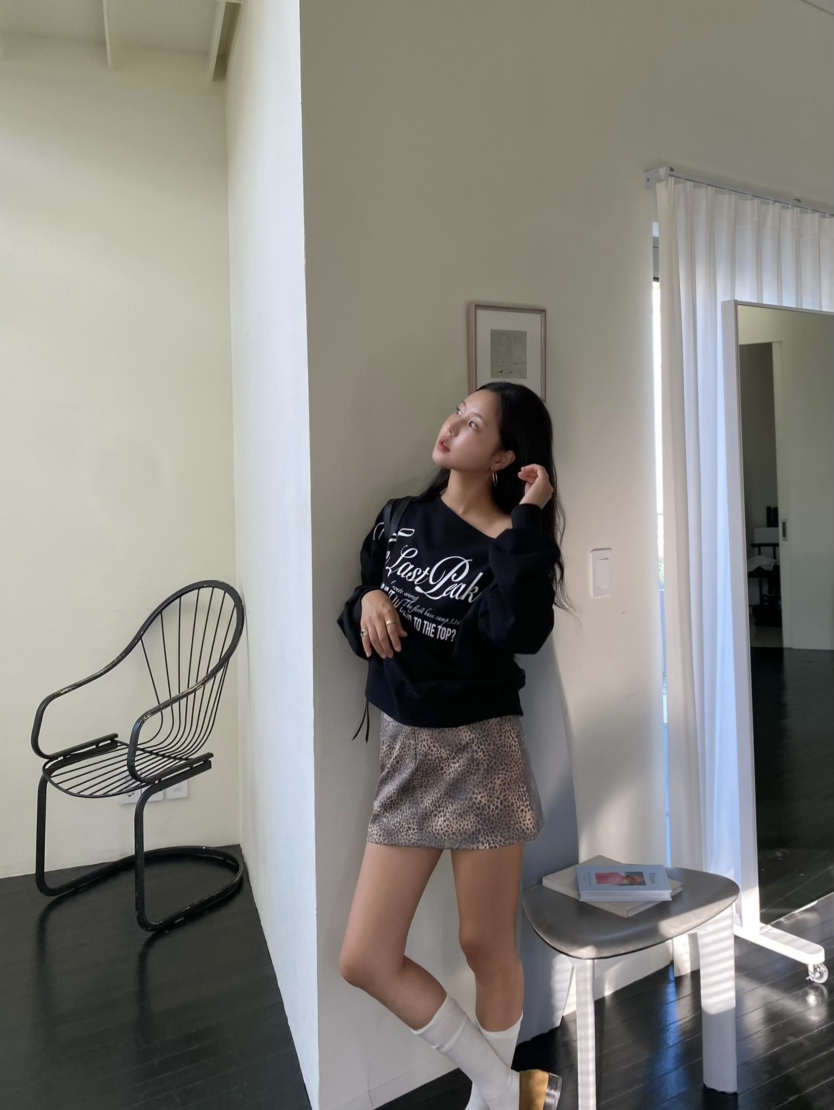 OUPPT韓國代購㊣女裝新款職業時尚人氣熱賣推薦25秋冬休閑衛衣OUPPT衛衣