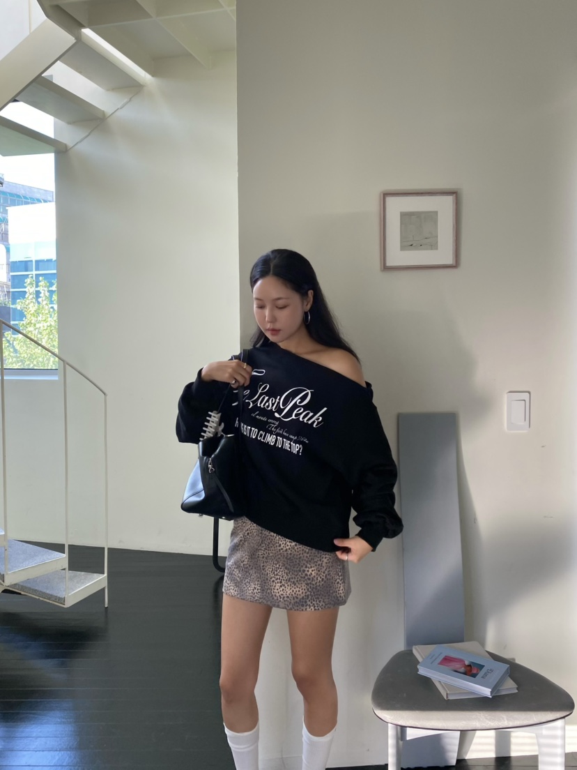 OUPPT韓國代購㊣女裝新款職業時尚人氣熱賣推薦25秋冬休閑衛衣OUPPT衛衣