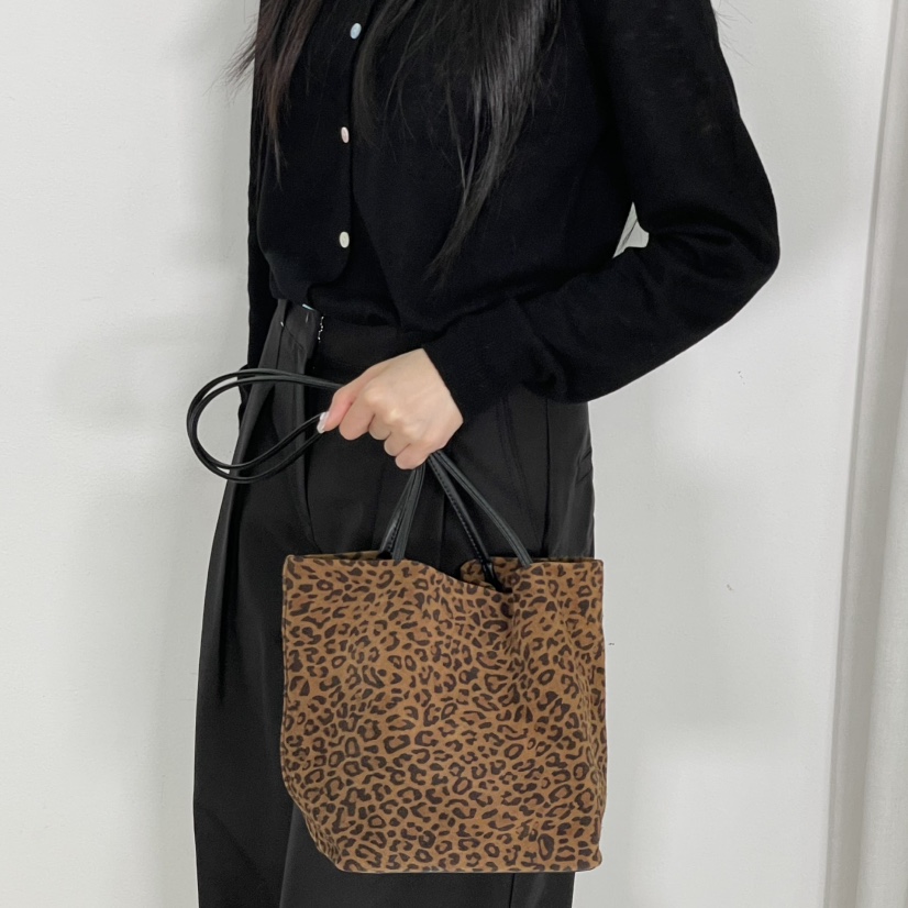 J PLACE東大門㊣直郵女士新款職業25秋冬休閑時尚單肩斜跨包J PLACE單肩/斜跨包