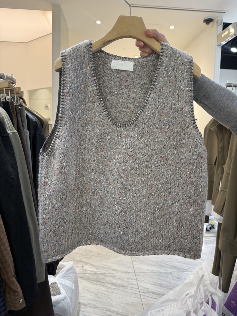 YIKHO STYLE東大門㊣代購女裝新品人氣25秋冬熱賣職業馬甲YIKHO STYLE馬甲