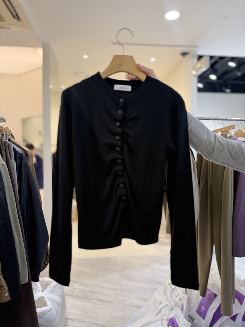 YIKHO STYLE東大門㊣實拍女士新品熱賣推薦長袖T恤褶皺開衫YIKHO STYLE長袖T恤圖色4