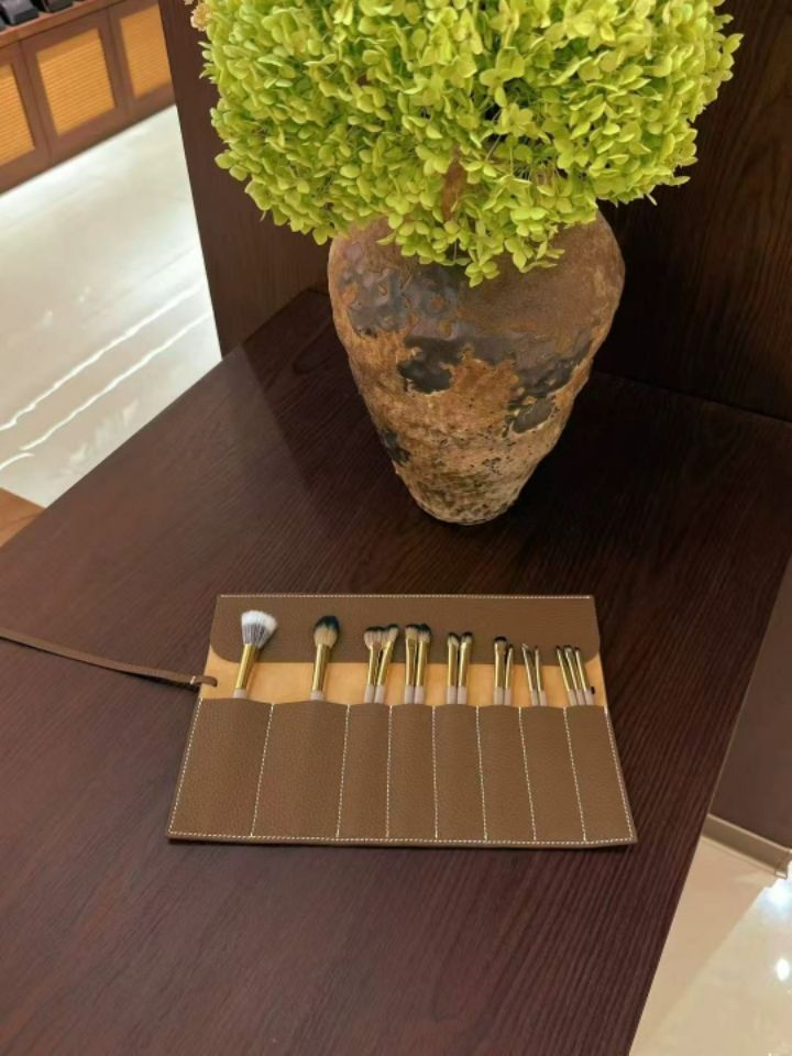 TROUVAILLE韓國直郵㊣女裝新品人氣時尚職業手拿包腋下包牛皮TROUVAILLE手拿包/腋下包