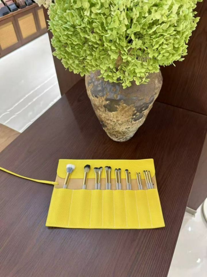 TROUVAILLE韓國直郵㊣女裝新品人氣時尚職業手拿包腋下包牛皮TROUVAILLE手拿包/腋下包圖色4