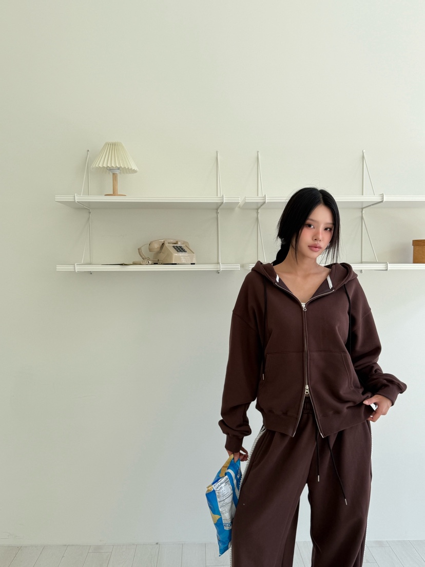 ZITTEN東大門㊣實拍女裝新品時尚熱賣真品25秋冬推薦夾克連帽ZITTEN夾克