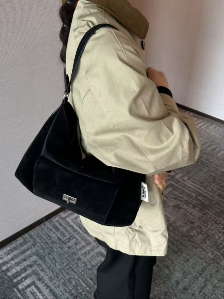 TROUVAILLE東大門㊣直郵女裝新款熱賣25秋冬單肩斜跨包絨面革TROUVAILLE單肩/斜跨包