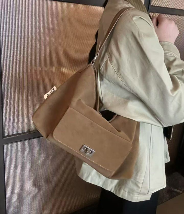 TROUVAILLE東大門㊣直郵女裝新款熱賣25秋冬單肩斜跨包絨面革TROUVAILLE單肩/斜跨包