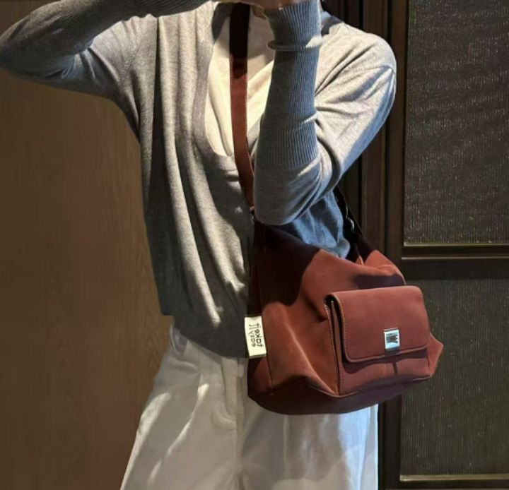 TROUVAILLE東大門㊣直郵女裝新款熱賣25秋冬單肩斜跨包絨面革TROUVAILLE單肩/斜跨包