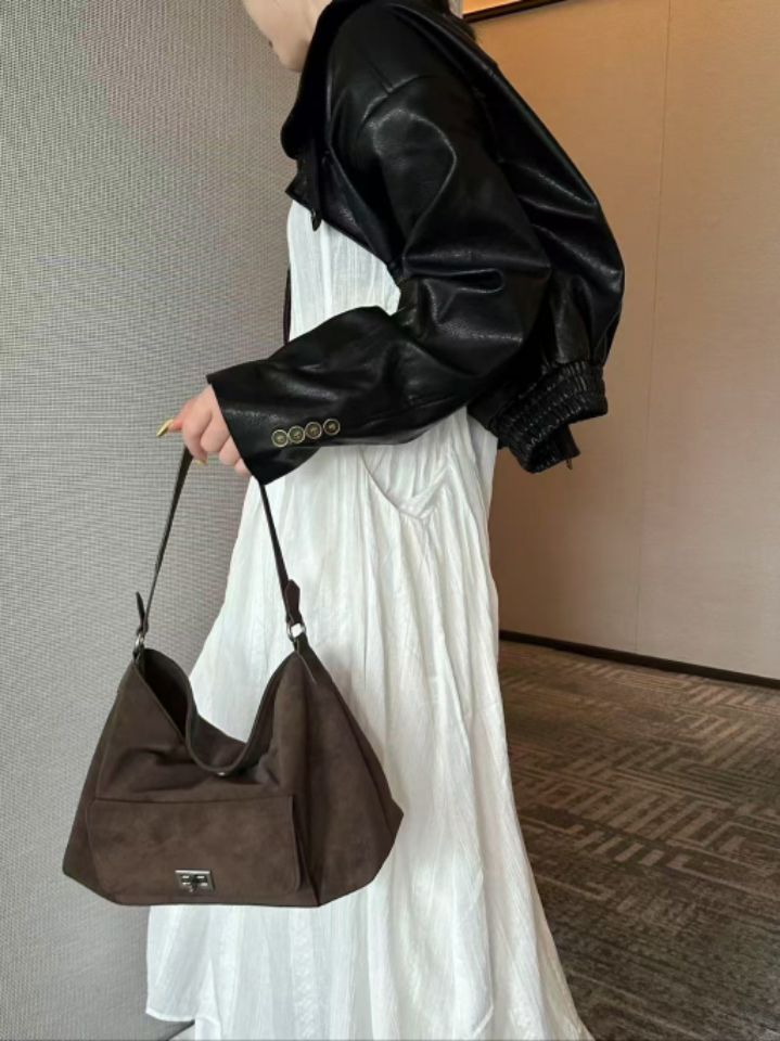 TROUVAILLE東大門㊣直郵女裝新款熱賣25秋冬單肩斜跨包絨面革TROUVAILLE單肩/斜跨包