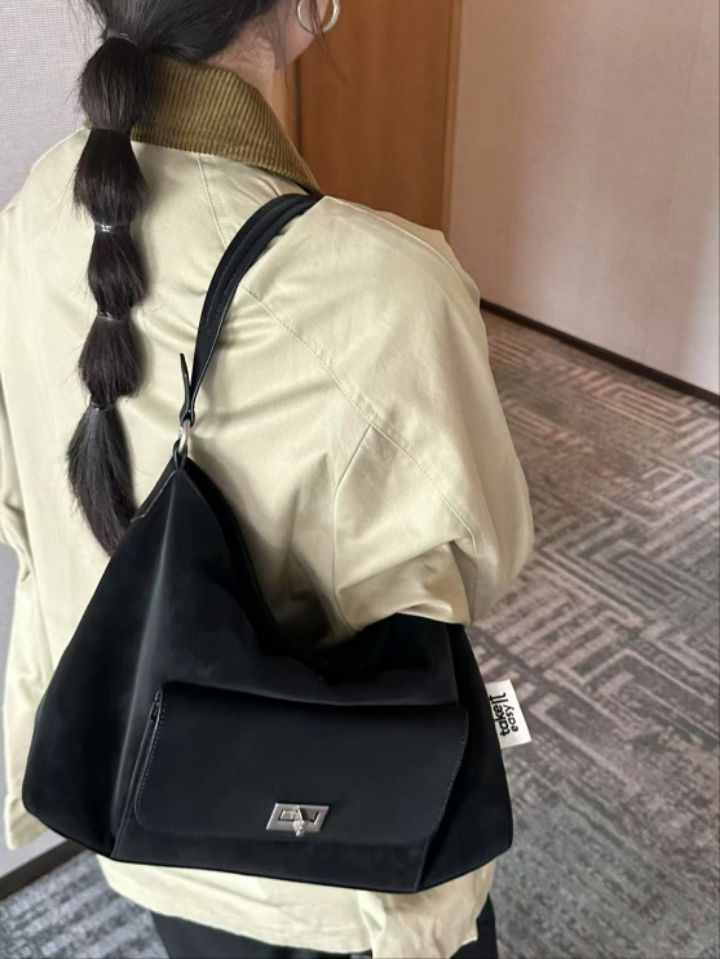 TROUVAILLE東大門㊣直郵女裝新款熱賣25秋冬單肩斜跨包絨面革TROUVAILLE單肩/斜跨包