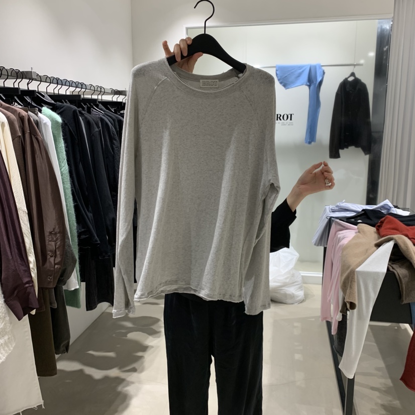 BROT東大門㊣代購女裝新品真品時尚職業熱賣25秋冬人氣長袖T恤BROT長袖T恤圖色3
