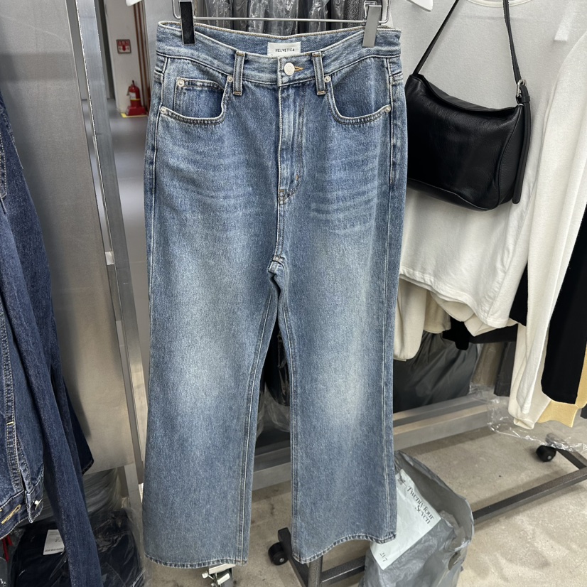 HELVETICA韓國直郵㊣女裝新品25秋冬時尚真品推薦職業牛仔褲HELVETICA牛仔褲圖色1