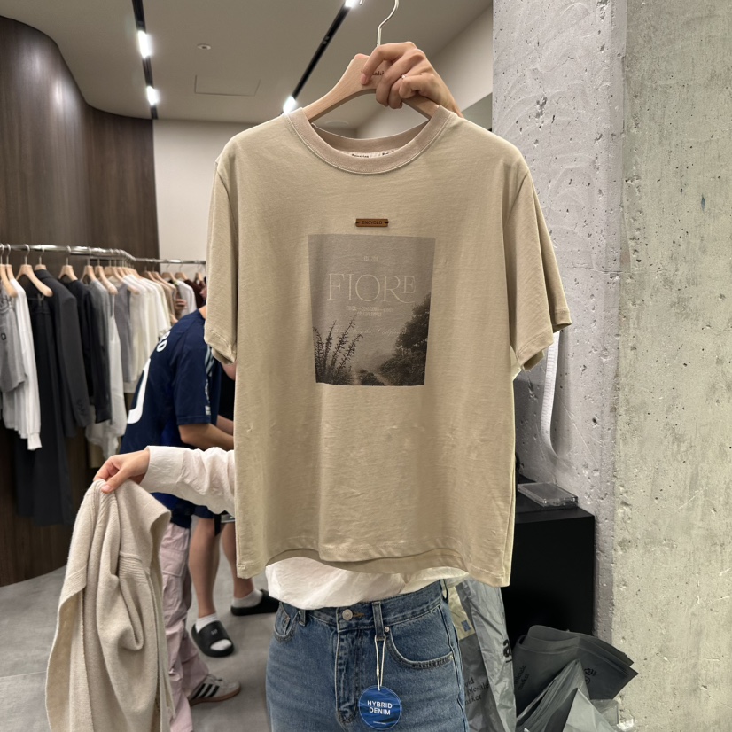 URBANSTORY/REMAKING韓國代購㊣女裝新品推薦人氣熱賣休閑T恤Remaking/URBANSTORYT恤圖色1
