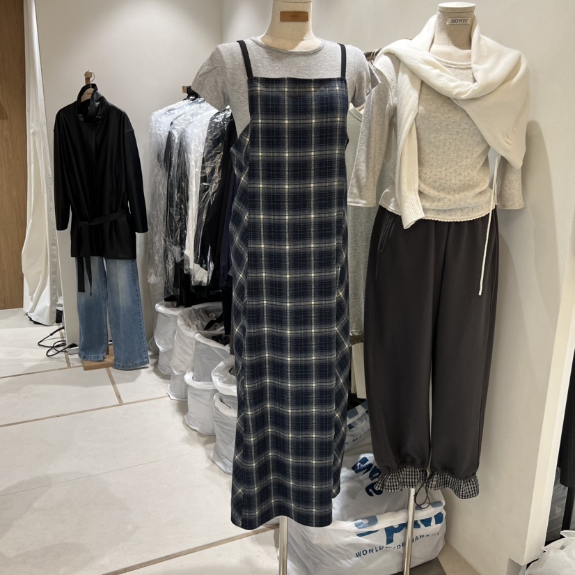 HOWFF東大門㊣實拍女士新品25秋冬推薦休閑連衣裙不含內搭格紋HOWFF連衣裙圖色2