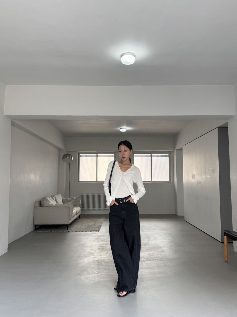 LIMLIMLIM東大門㊣實拍女士新款推薦熱賣套裝褶邊針織兩件套LIM LIM LIM套裝圖色2