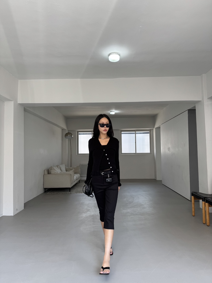 LIMLIMLIM東大門㊣實拍女士新款推薦熱賣套裝褶邊針織兩件套LIM LIM LIM套裝圖色3
