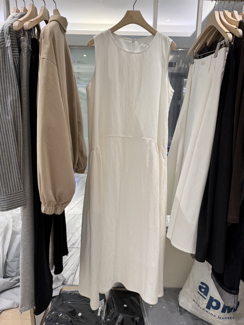 MONIQUE韓國直郵㊣女士新品人氣25秋冬休閑真品時尚推薦連衣裙MONIQUE連衣裙