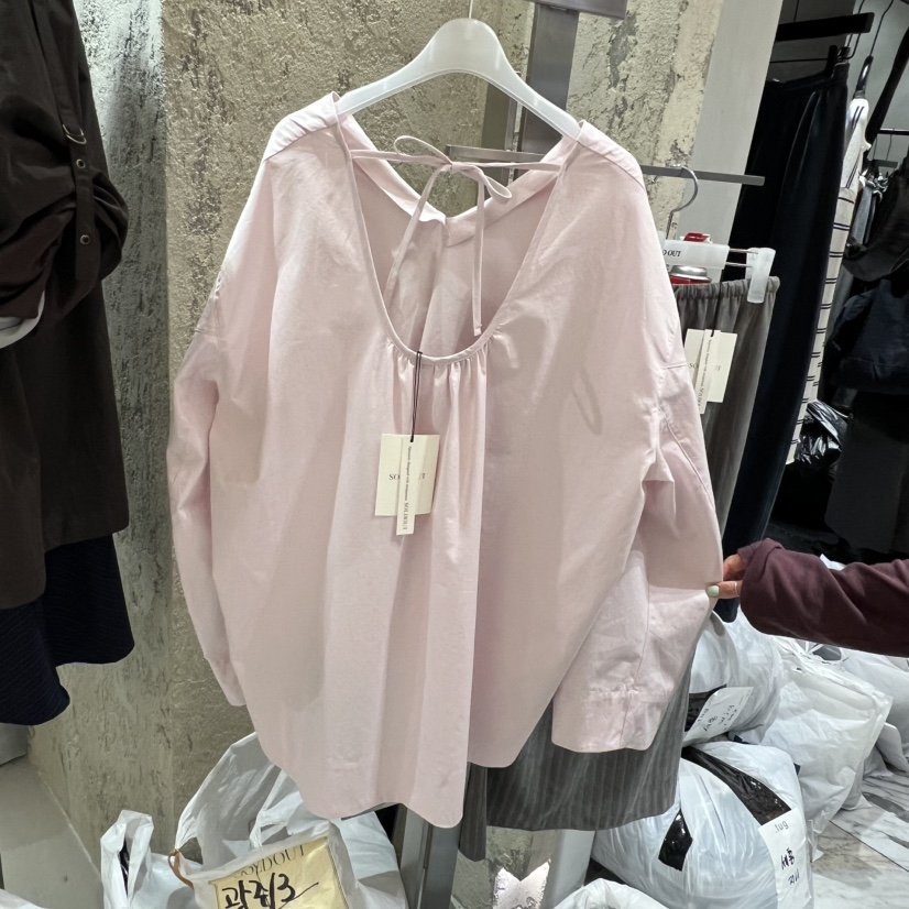SOLD OUT韓國代購㊣女士新款真品職業人氣時尚熱賣襯衫蕾絲衫SOLD OUT襯衫/蕾絲衫