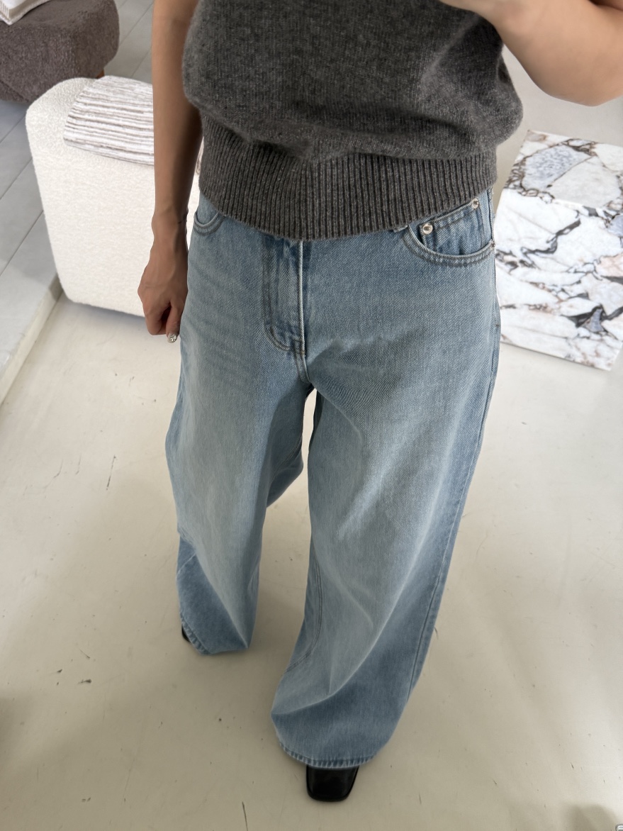 NINESQUARED東大門㊣實拍女士新品25秋冬熱賣真品時尚牛仔褲NINESQUARED牛仔褲