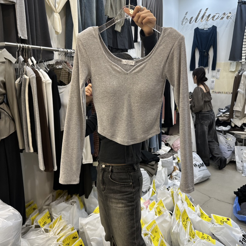 BILLION-L東大門㊣直郵女裝新品時尚推薦熱賣休閑人氣長袖T恤BILLION-L長袖T恤圖色2