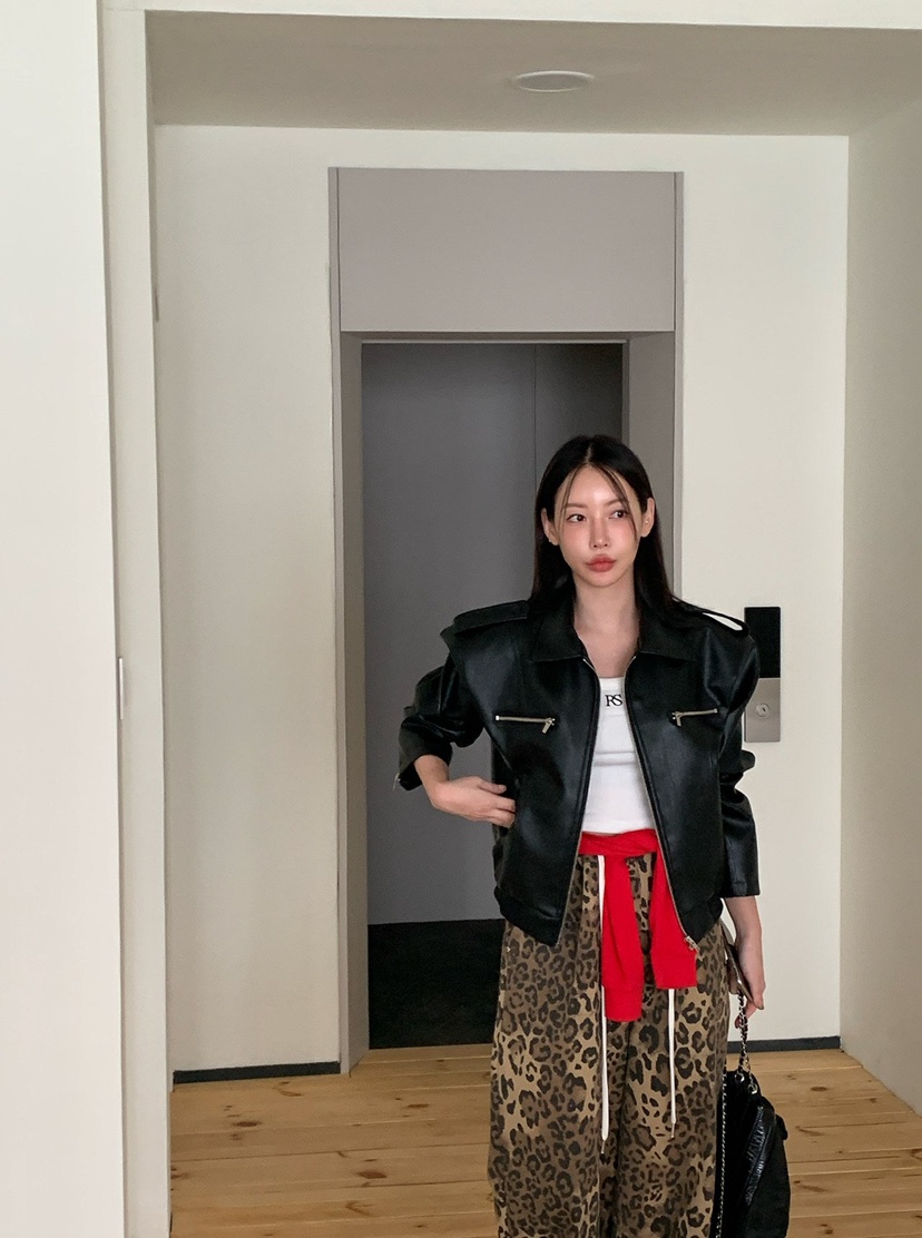 REVE CITE-L東大門㊣實拍女裝新品真品推薦熱賣25秋冬皮衣綁帶REVE CITE皮衣