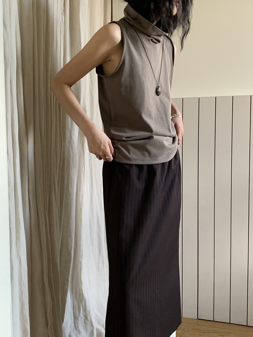 OURS東大門㊣直郵女裝新款時尚推薦人氣職業休閑吊帶背心高領OURS吊帶/背心