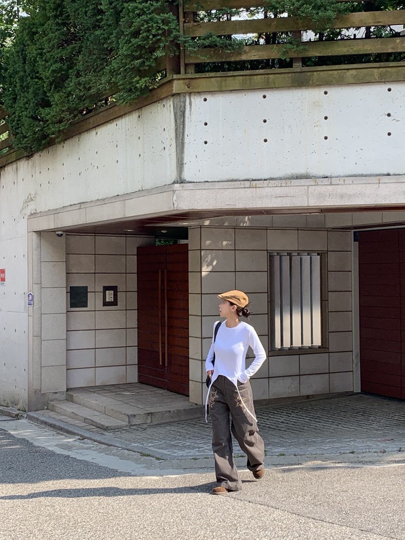 SUNDER MARKET韓國直郵㊣女士新品人氣休閑25秋冬職業長袖T恤SUNDER MARKET長袖T恤