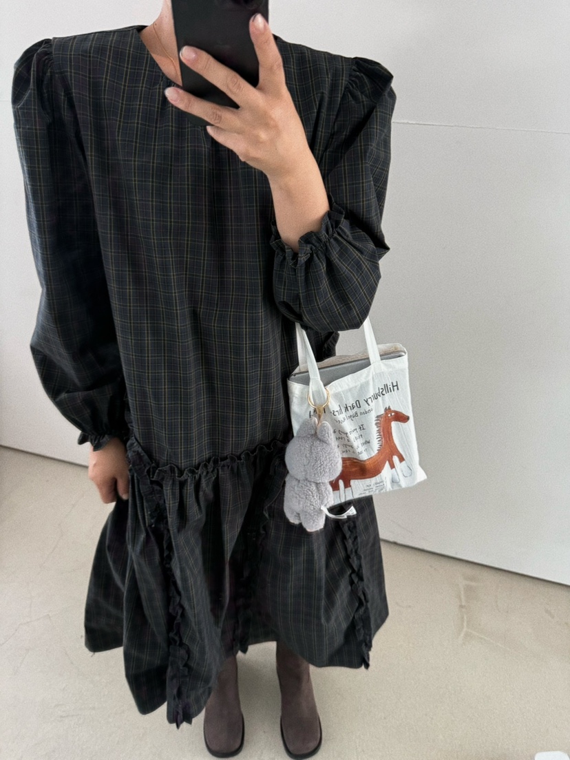 OLI SEOUL東大門㊣直郵女士新款真品休閑連衣裙荷葉邊格紋OLI SEOUL連衣裙