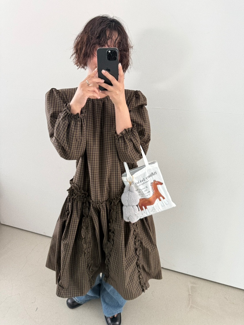 OLI SEOUL東大門㊣直郵女士新款真品休閑連衣裙荷葉邊格紋OLI SEOUL連衣裙