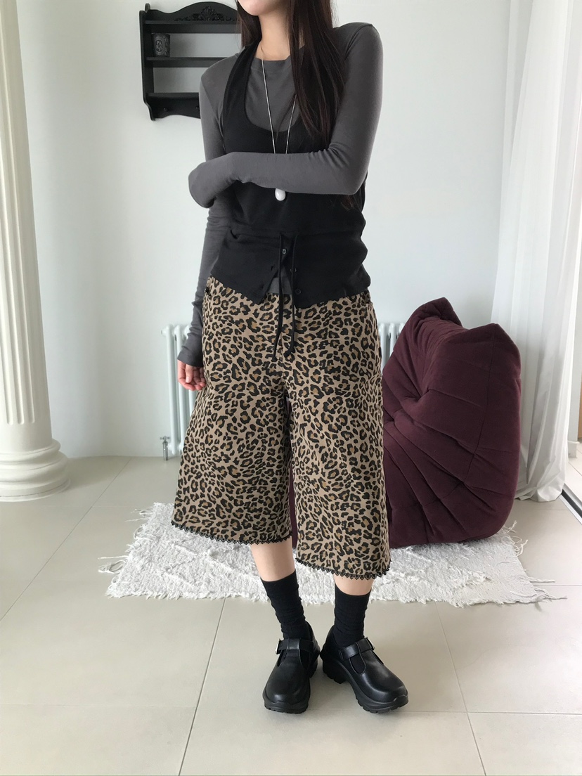 ESCHER韓國代購㊣女裝新款熱賣25秋冬真品時尚吊帶背心紐扣ESCHER吊帶/背心