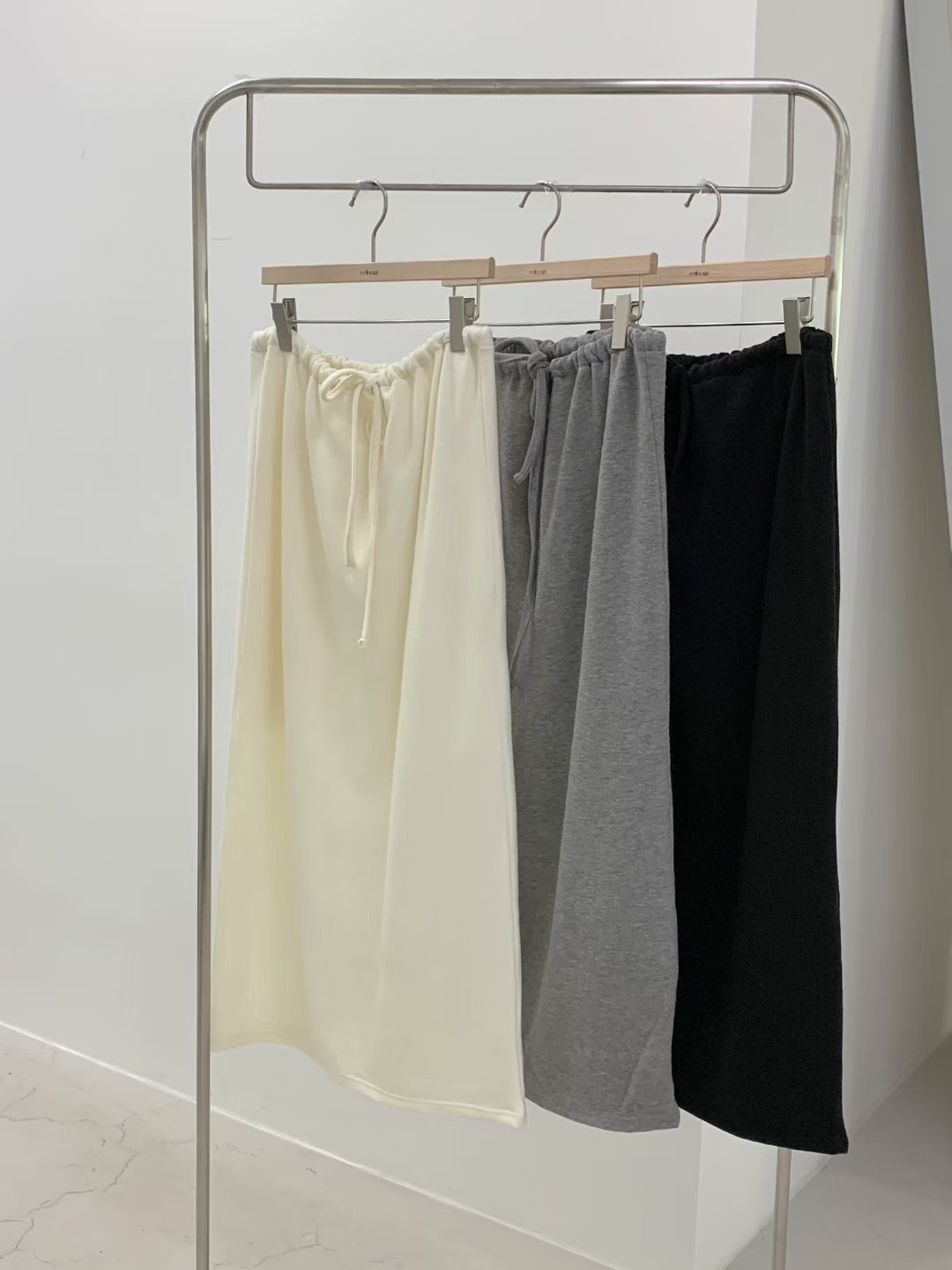 MELLOUNGE-멜라운지-T東大門㊣直郵女士新款25秋冬職業長裙MELLOUNGE-T長裙圖色3左三色