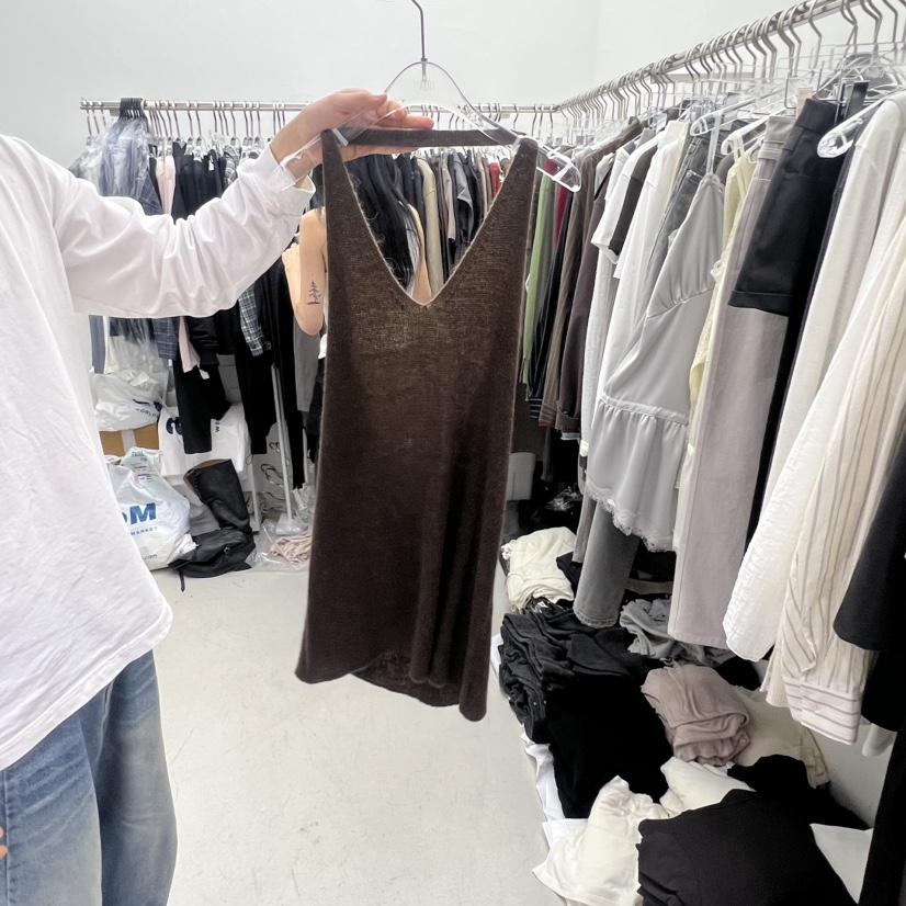 PADO東大門㊣代購女裝新款人氣25秋冬真品熱賣職業吊帶背心PADO吊帶/背心圖色4