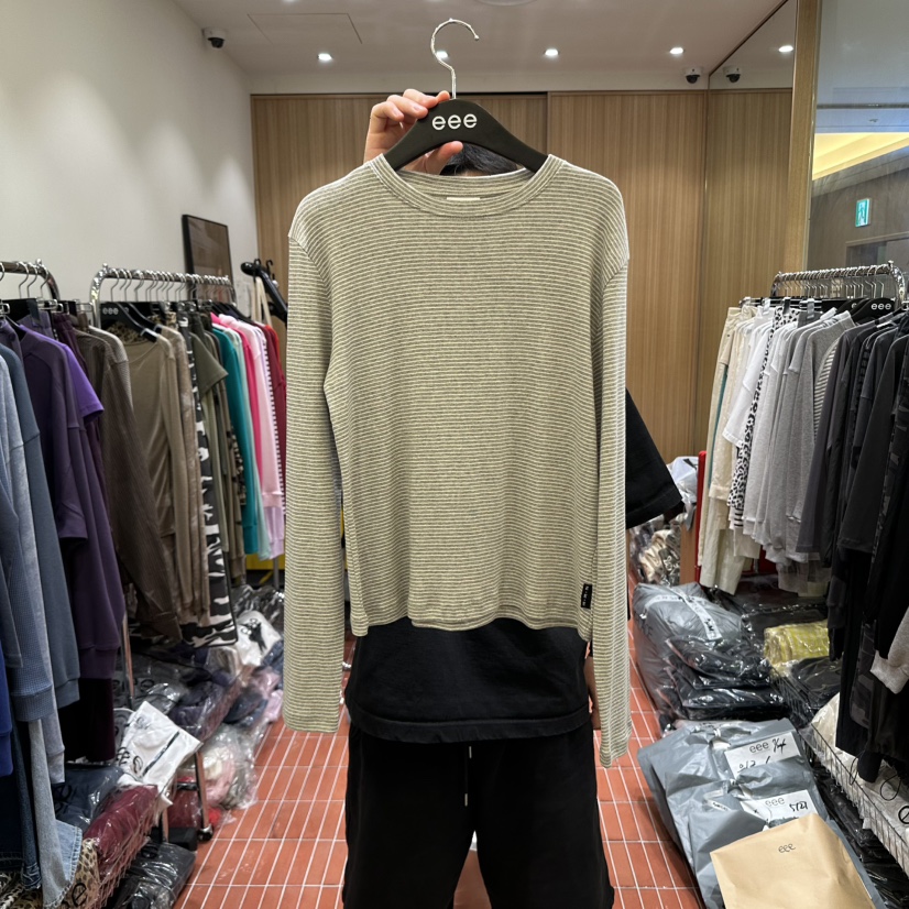 E/E/E東大門㊣直郵女士新品真品休閑推薦時尚人氣長袖T恤E/E/E長袖T恤圖色2