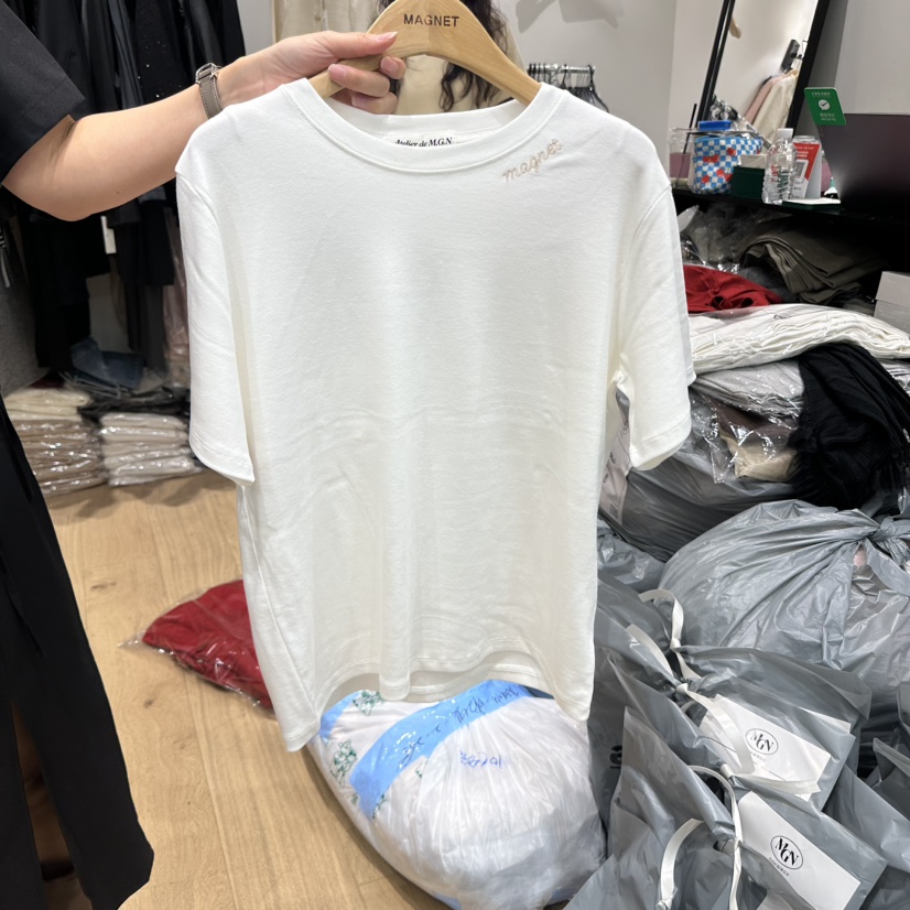 M.G.N東大門㊣代購女士新品推薦人氣25秋冬熱賣休閑時尚T恤MAGNETT恤圖色2