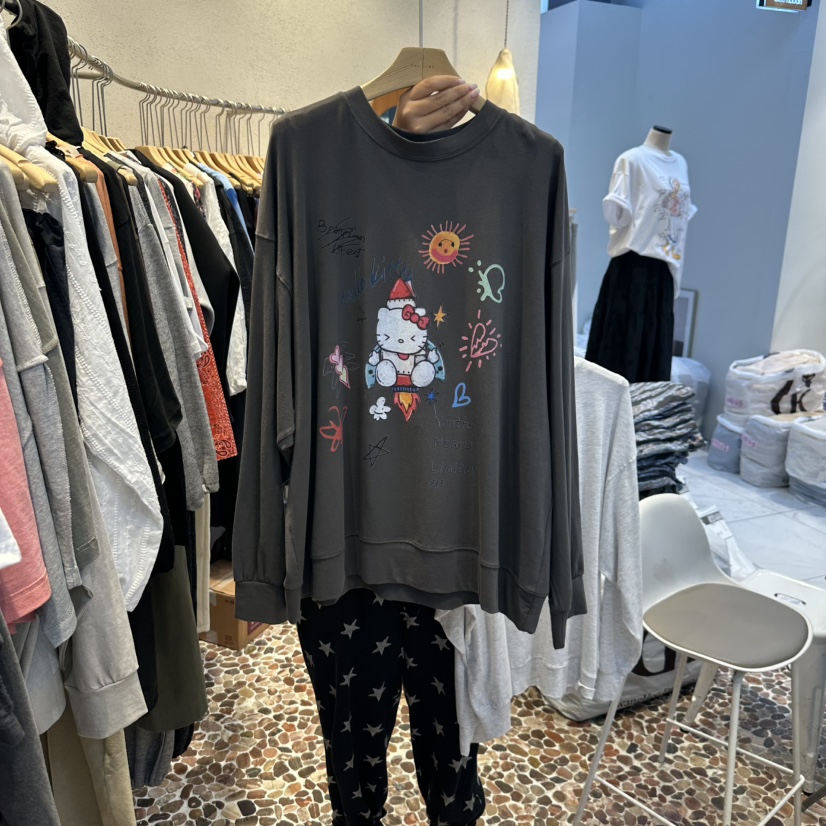 THE LINE-Q東大門㊣直郵女裝新款時尚職業25秋冬熱賣長袖T恤THE LINE-q長袖T恤圖色2