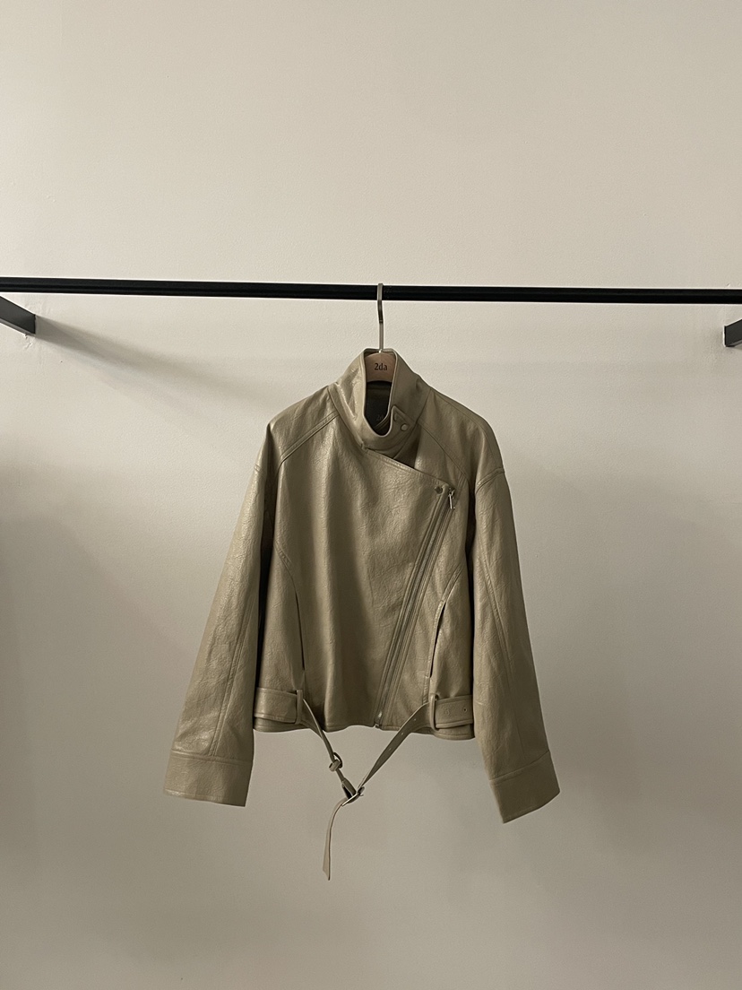 2DA/DARIMI-P東大門㊣直郵女裝新品時尚熱賣職業皮衣含腰帶2DA/DARIMI-P皮衣圖色1