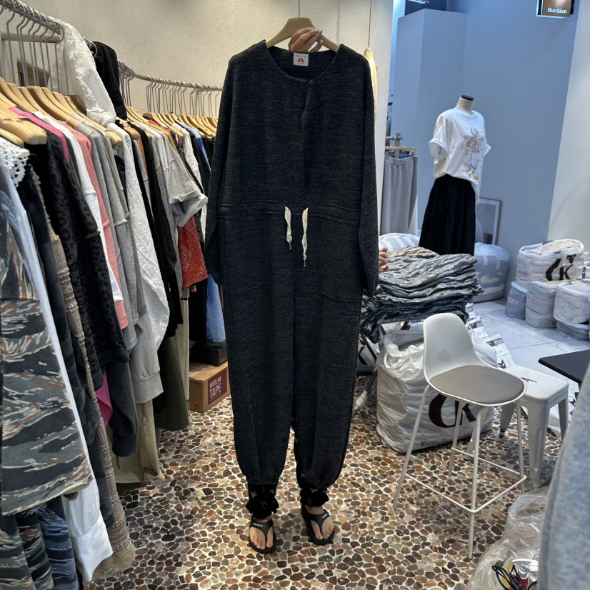 THE LINE-Q東大門㊣實拍女裝新款人氣推薦真品25秋冬連體褲THE LINE-q連體褲圖色2