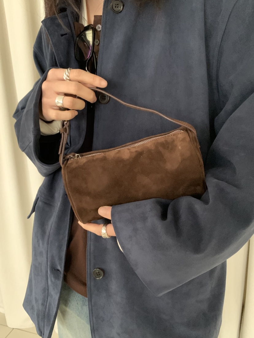 VAARA韓國代購㊣女裝新品25秋冬推薦手拿包腋下包絨面革羊皮VAARA手拿包/腋下包